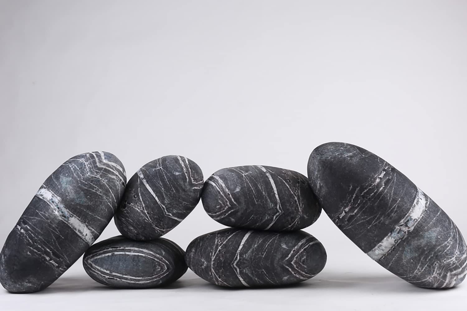 The Top 5 Pillows That Look Like Rocks daneey