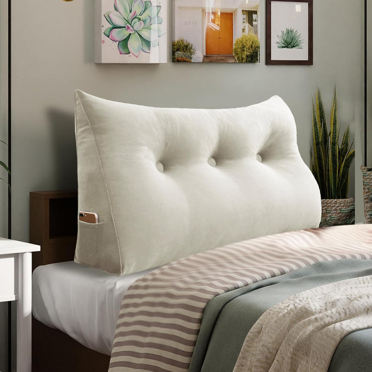 Wedge Pillow Velvet—White