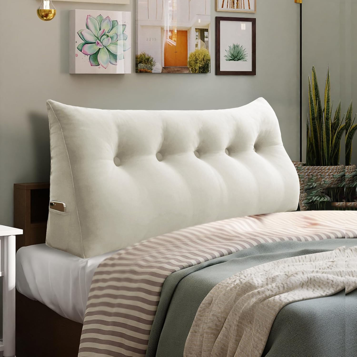 Wedge Pillow Velvet—White