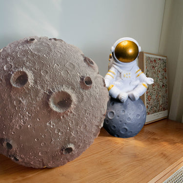 3D Curve Planet Stuffed Pillows —The Moon